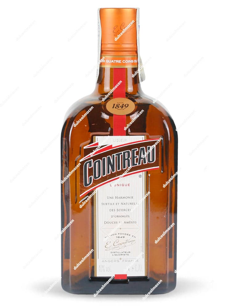 Botella cuadrada de Licor Cointreau 0,70 L etiqueta blanca y naranja - Dulcealmacen