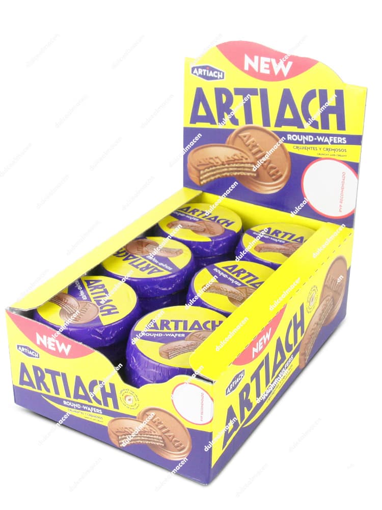 Gran caja expositora de cartón de color amarillo y morado de galletas Artiach Round Wafers Avellana conteniendo 30 unidades individuales, mostrando el logotipo de la marca al frente y dos obleas circulares rellenas impresas en el diseño exterior - Dulcealmacen
