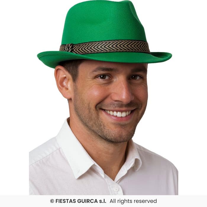 Guirca Gorro Gangster Verde de ala corta con cinta decorativa en Dulcealmacen