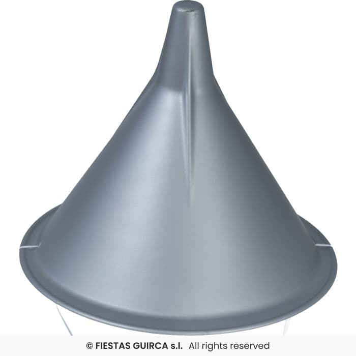 Guirca Gorro Embudo Pvc de color plateado para disfraz en Dulcealmacen