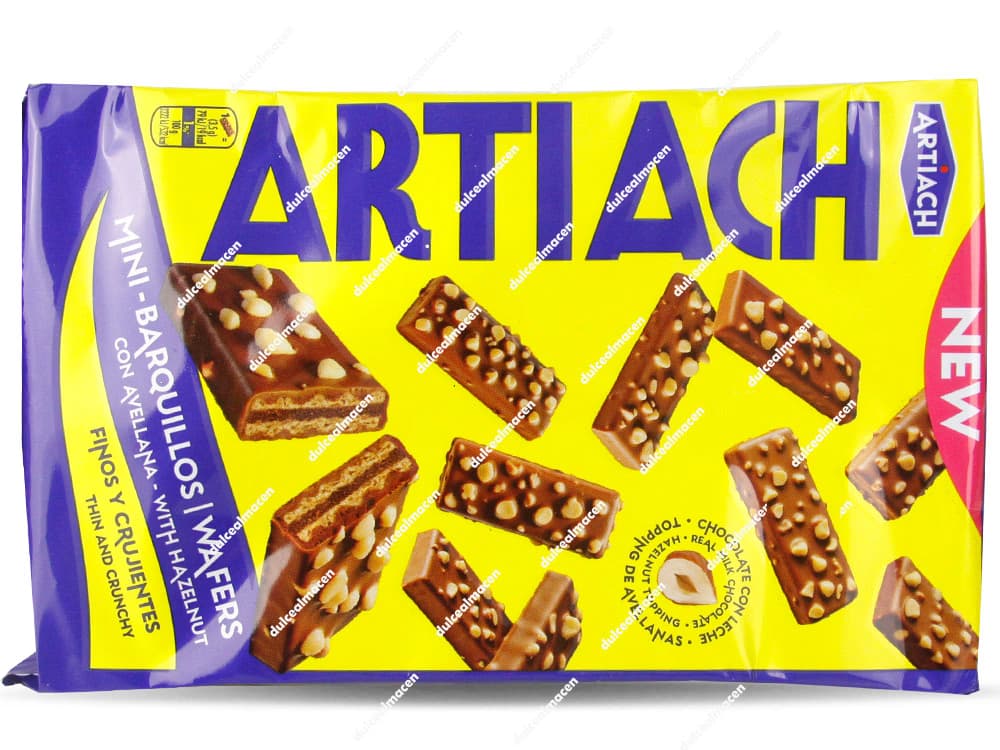 Bolsa de galletas Artiach Mini-Barquillos con Avellana de 110 gramos de colores amarillo y morado, mostrando múltiples obleas cubiertas de chocolate e imágenes de avellanas impresas en el frontal - Dulcealmacen