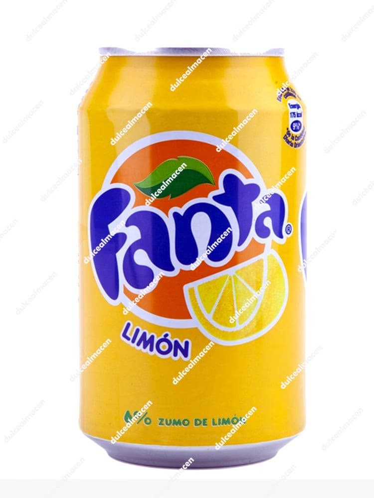 Lata de refresco Fanta Limón de 33 cl en color amarillo brillante con el logotipo de Fanta y una rodaja de limón en Dulcealmacen