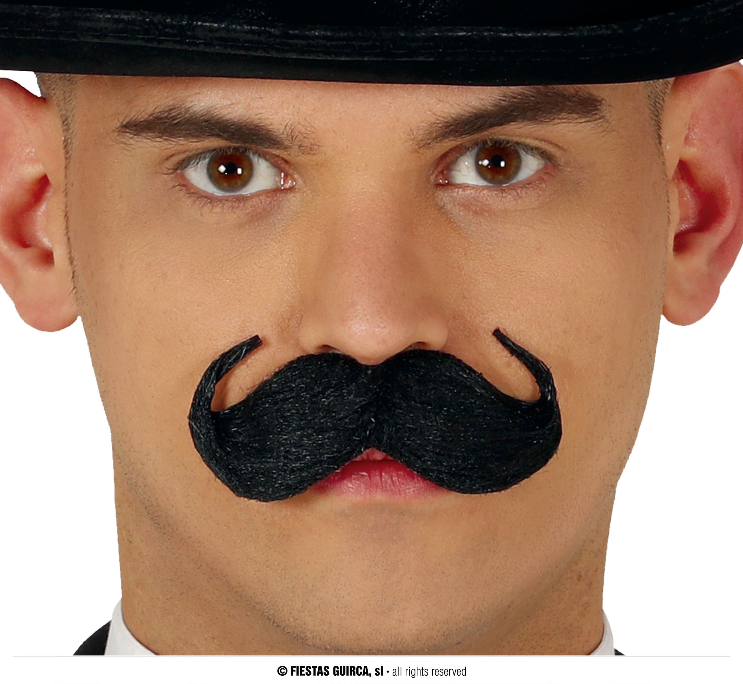 GU bigote ingles negro