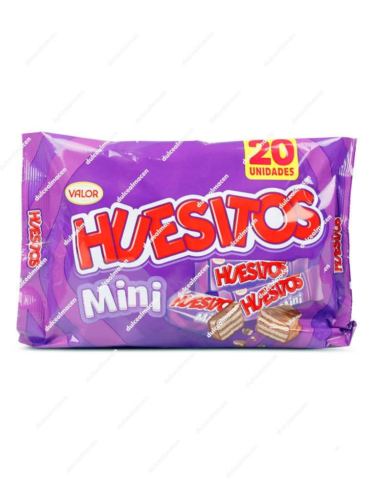 Bolsa morada de Huesitos Mini de 20 unidades con el logotipo de Valor, mostrando ilustraciones de los mini barquillos de chocolate y barquillo crujiente - Dulcealmacen