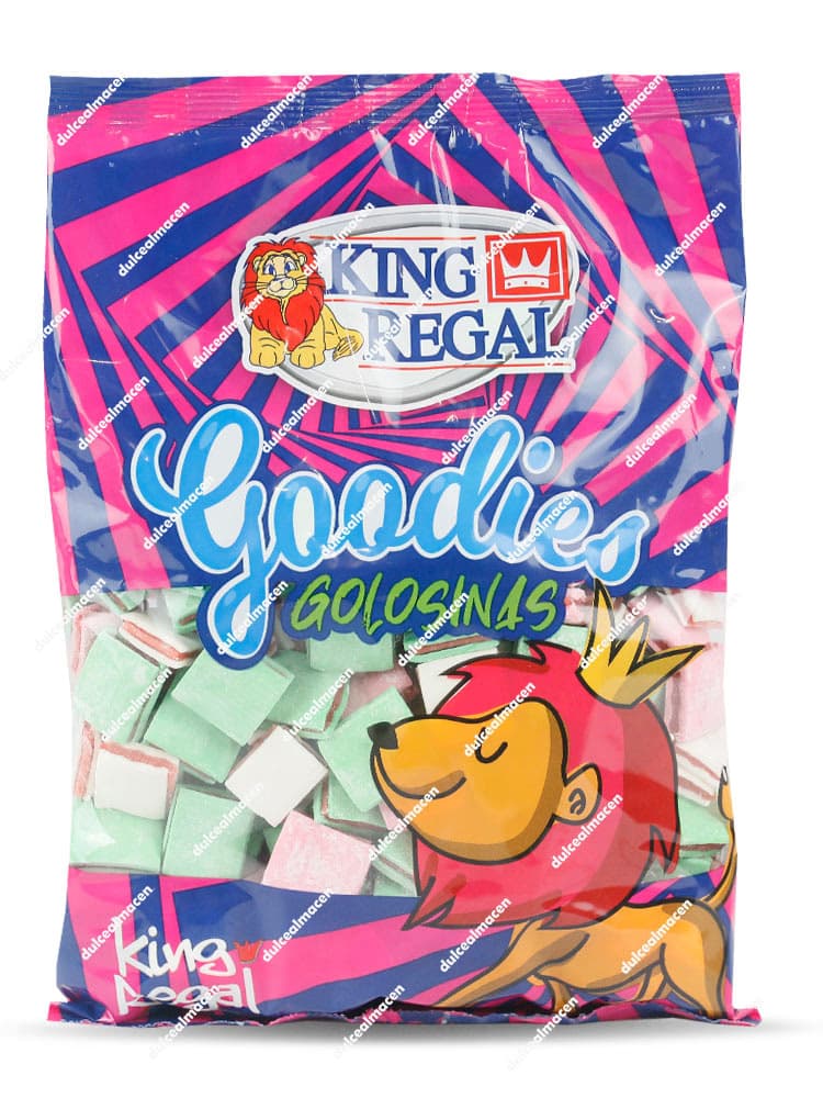 Bolsa de 1kg de King Regal Taco Sándwich Goodies mostrando las piezas cuadradas en capas de colores verde, rosa y blanco con el logotipo del león - Dulcealmacen