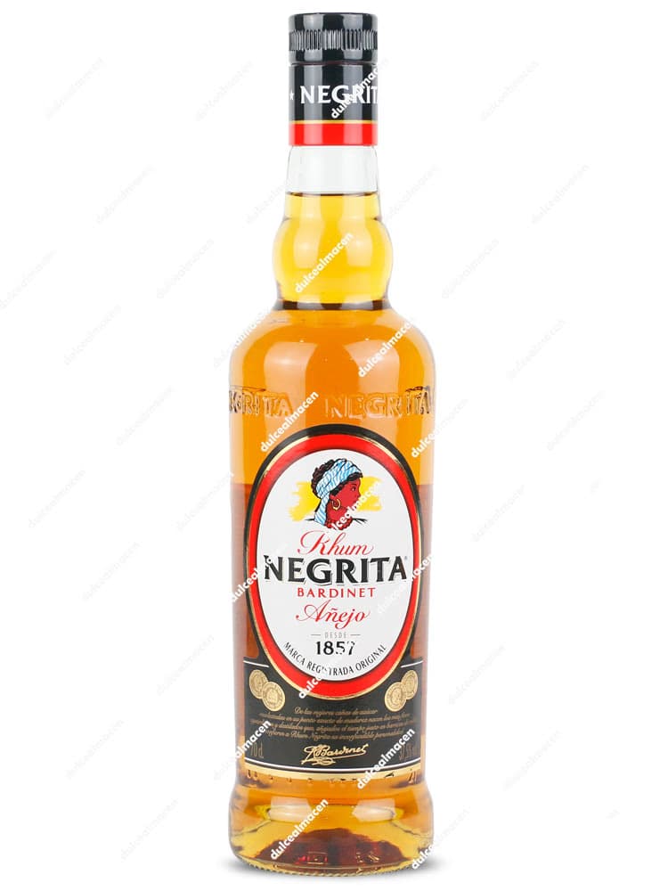 Botella de 70 cl de Ron Negrita Bardinet Añejo con etiqueta blanca y roja con la imagen icónica de la marca sobre fondo blanco en Dulcealmacen
