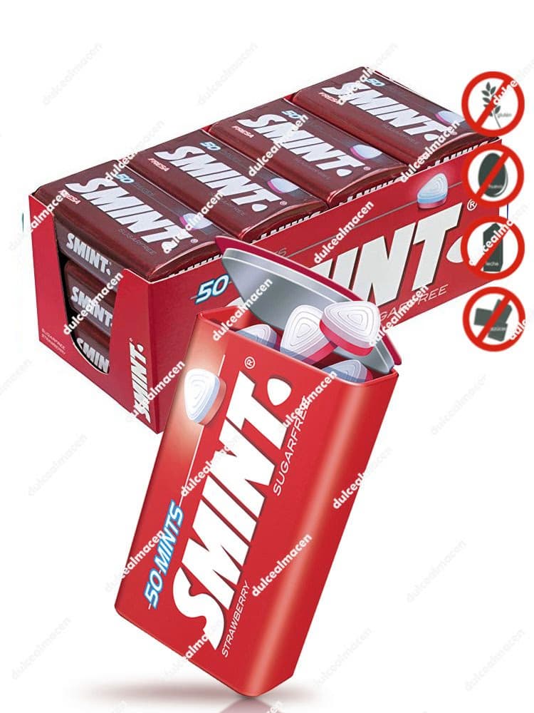 Caja expositora de color rojo que contiene 12 latas metálicas individuales de los caramelos de fresa sin azúcar de la marca Smint Tin, con muestra de la lata abierta y las pastillas triangulares bicolores - Dulcealmacen