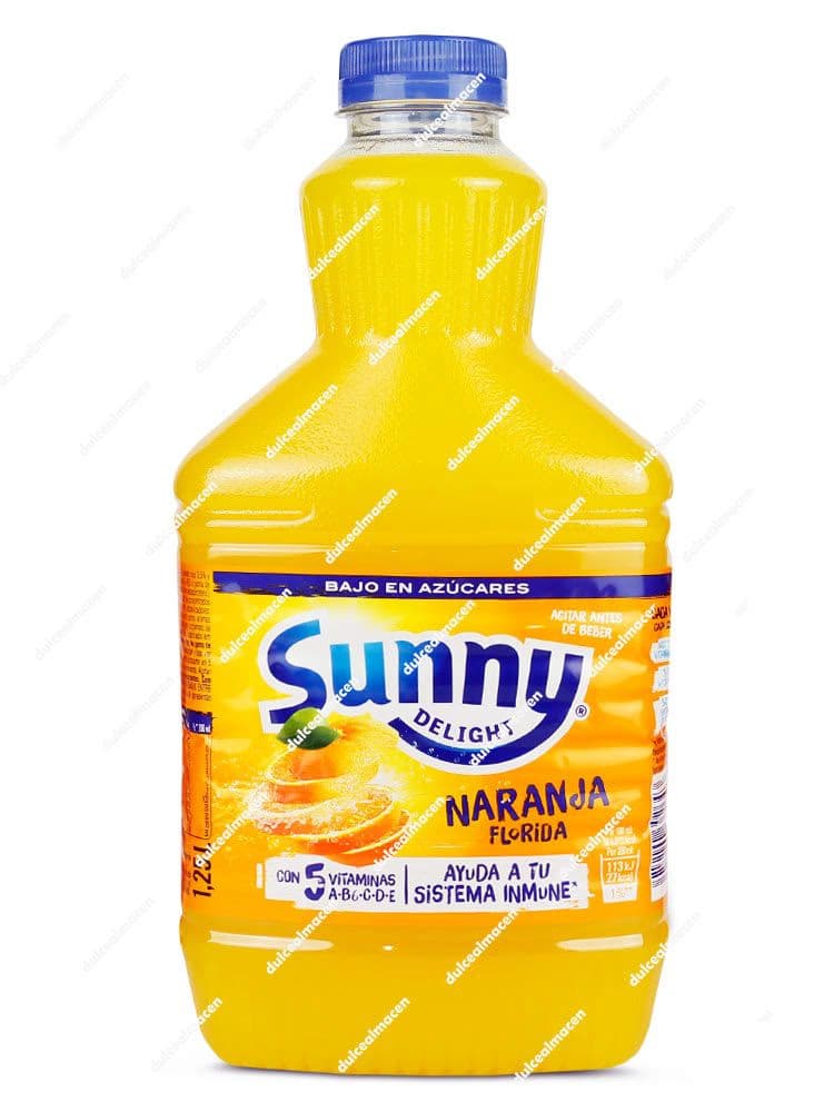 Botella de 1.25 litros de Sunny Delight Florida sabor Naranja con etiqueta azul destacando el contenido de vitaminas A, C y E sobre fondo blanco en Dulcealmacen