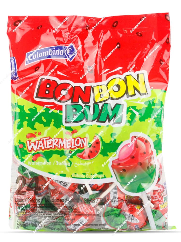 Bolsa de caramelos con palo Bon Bon Bum sabor sandía de Colombina mostrando el caramelo bitono rojo y verde y el logotipo de la marca - Dulcealmacen