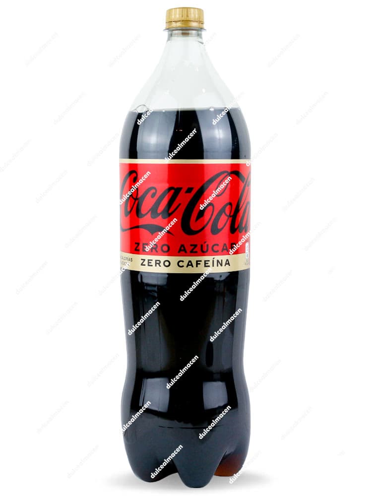Botella de 2 litros de Coca-Cola Zero Zero con etiqueta negra y letras doradas/rojas indicando sin azúcar y sin cafeína - Dulcealmacen