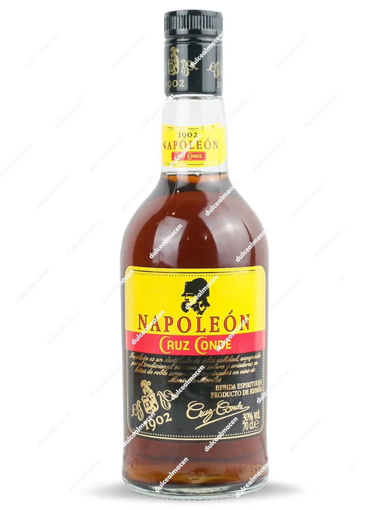 Botella de licor Napoleón Cruz Conde 0,70 L con etiqueta clásica - Dulcealmacen