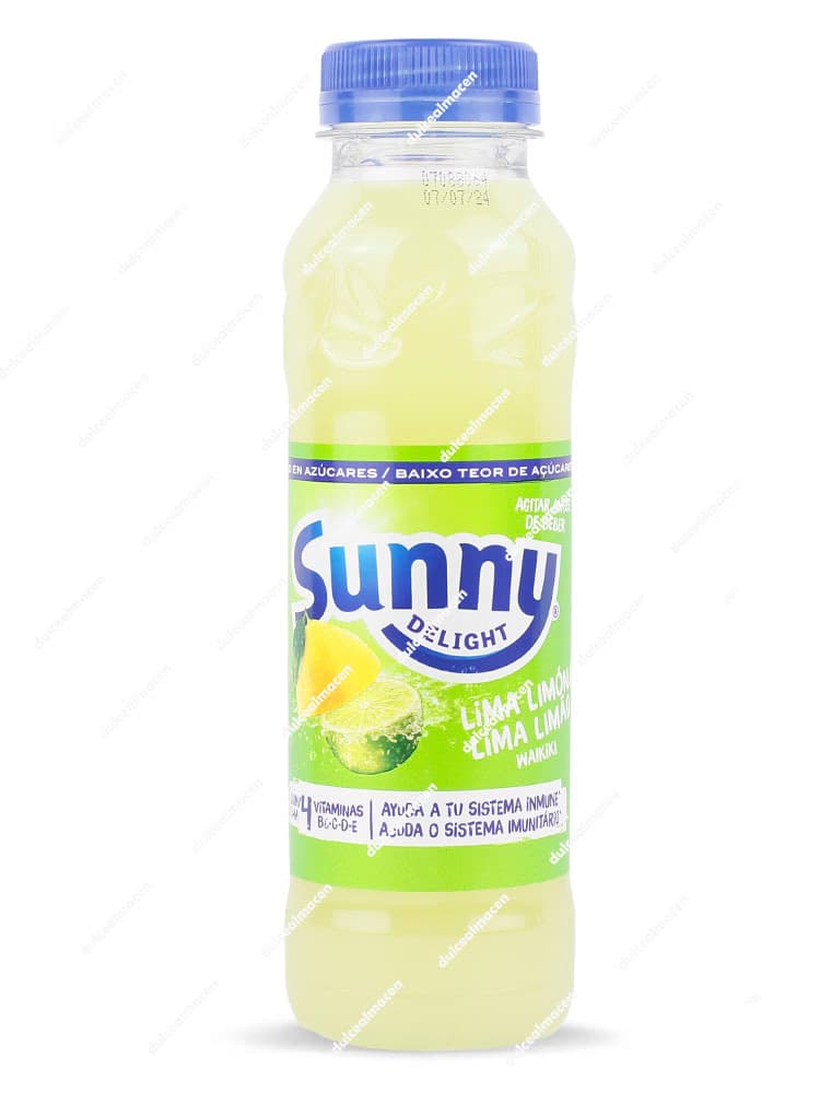 Botella de Sunny Delight Lima Limón 330 ml con líquido verde claro y etiqueta verde brillante - Dulcealmacen