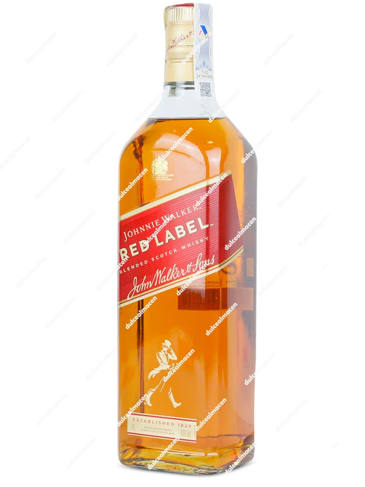 Botella de Whisky Johnnie Walker Red Label 1L con etiqueta roja inclinada - Dulcealmacen