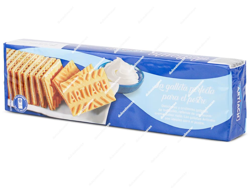 Paquete rectangular y alargado de galletas Artinata Original de Artiach de 210 gramos, con diseño azul brillante y blanco, mostrando una hilera de galletas de barquillo rellenas de crema y un tazón con crema batida - Dulcealmacen