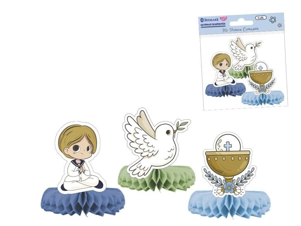 Set de tres adornos de sobremesa para comunión de niño con figuras de marinero, paloma y cáliz sobre bases azules Dulcealmacen