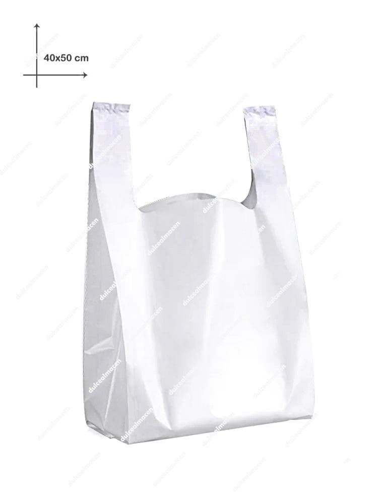 Bolsa de plástico blanca con asas tipo camiseta de dimensiones 40x50 cm sobre fondo blanco - Dulcealmacen