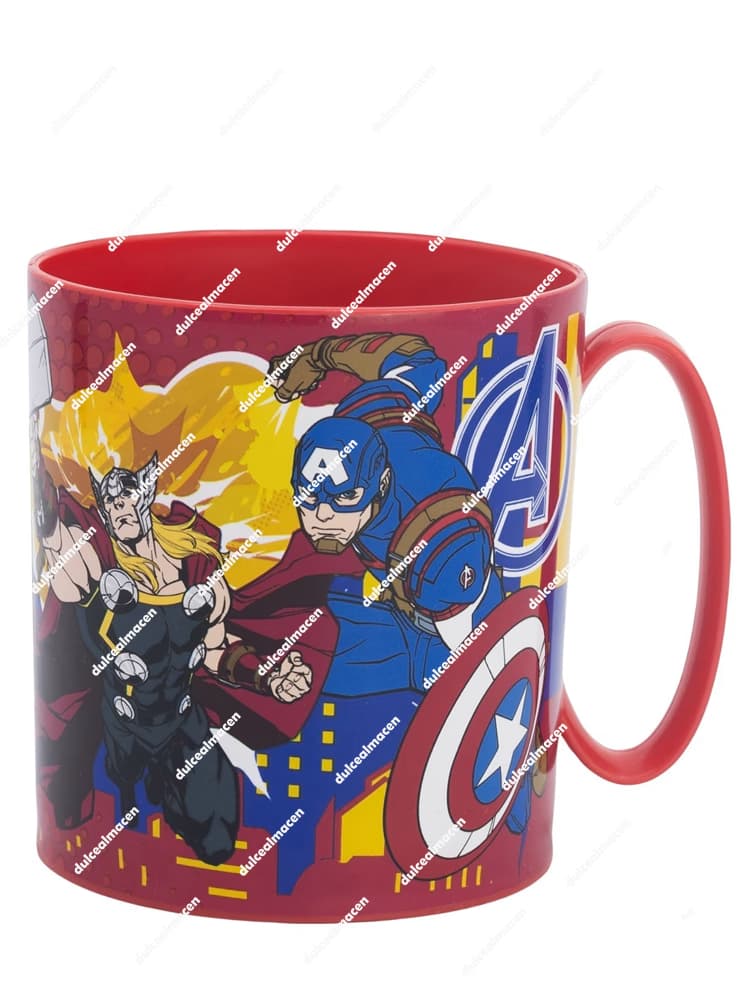 Taza roja para microondas de 390ml con diseño de los Avengers de Marvel mostrando a Hulk e Iron Man en estilo Bombers - Dulcealmacen