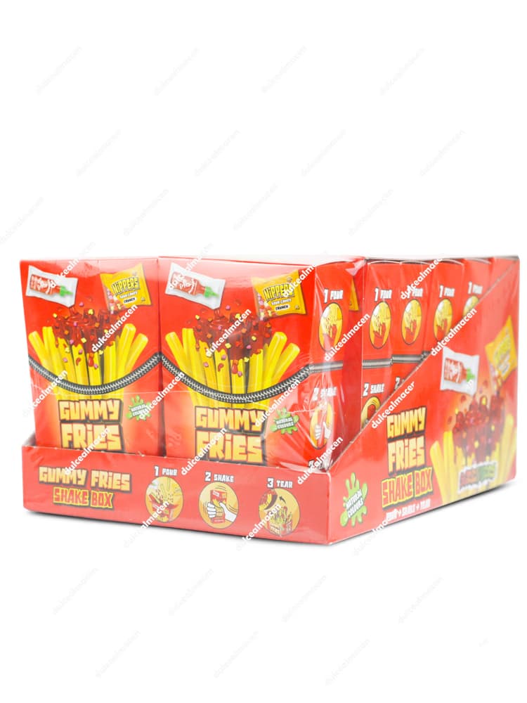 Caja expositora de cartón roja con ilustraciones de patatas fritas dulces, salsa Souracha y sobre Nippers Crunchy Zed Candy Gummy Fries de 12 unidades - Dulcealmacen