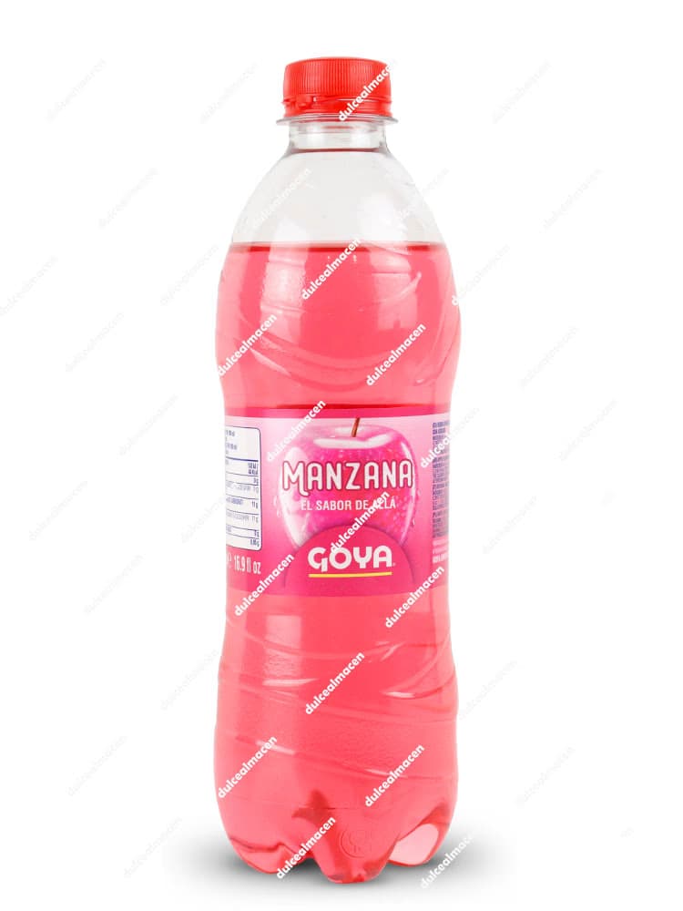 Botella de plástico transparente de 0,5 litros del refresco de la marca Goya sabor Manzana, mostrando el líquido de un vivo color rosado y una etiqueta frontal rosa con la ilustración de una manzana roja - Dulcealmacen