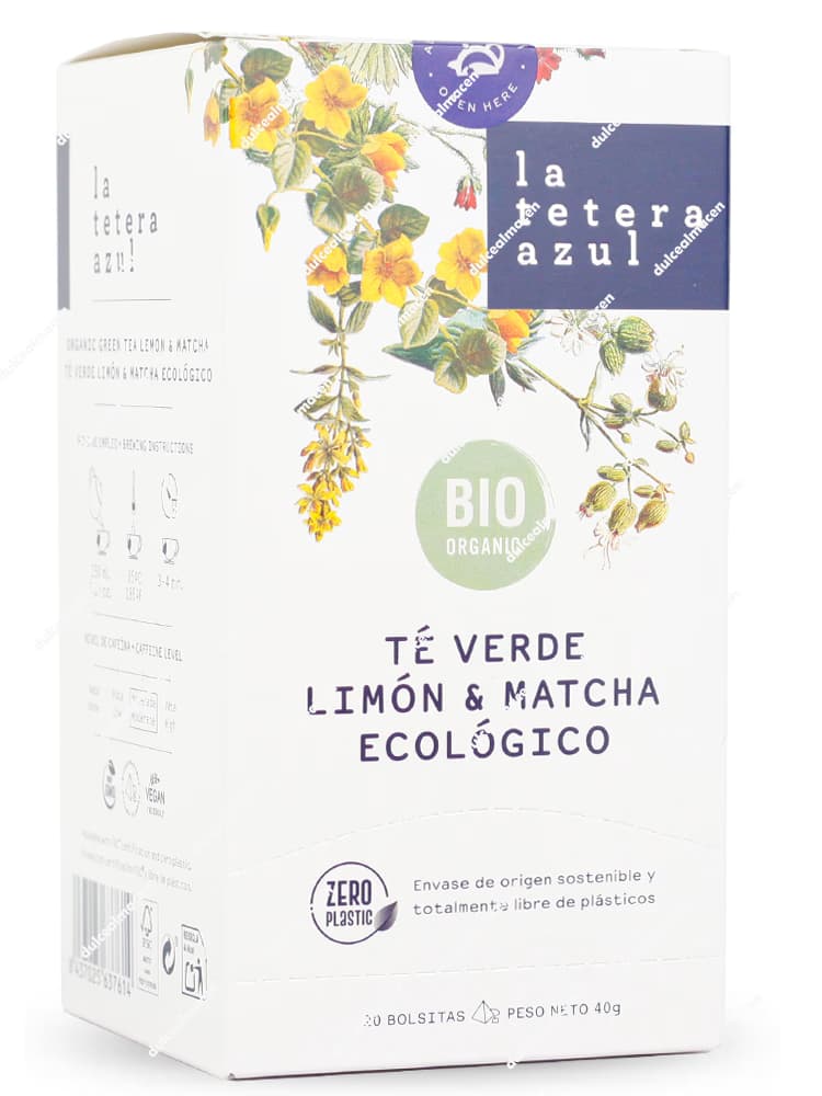 Caja rectangular de color azul marino del té verde de autor La Tetera Azul variedad Té Verde Limón y Matcha Ecológico de 20 bolsitas, con una franja central de color verde oliva brillante, hojas de té ilustradas y el logotipo redondo Zero Plastic en la parte frontal - Dulcealmacen