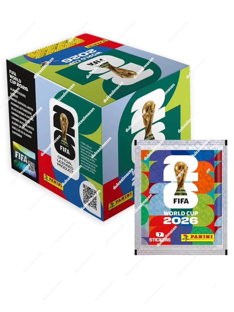 Caja expositora de Panini cromos world cup 50 uds junto a un sobre individual mostrando el logotipo oficial de la FIFA World Cup 2026 - Dulcealmacen archivo 8051708031133_resultado.avif