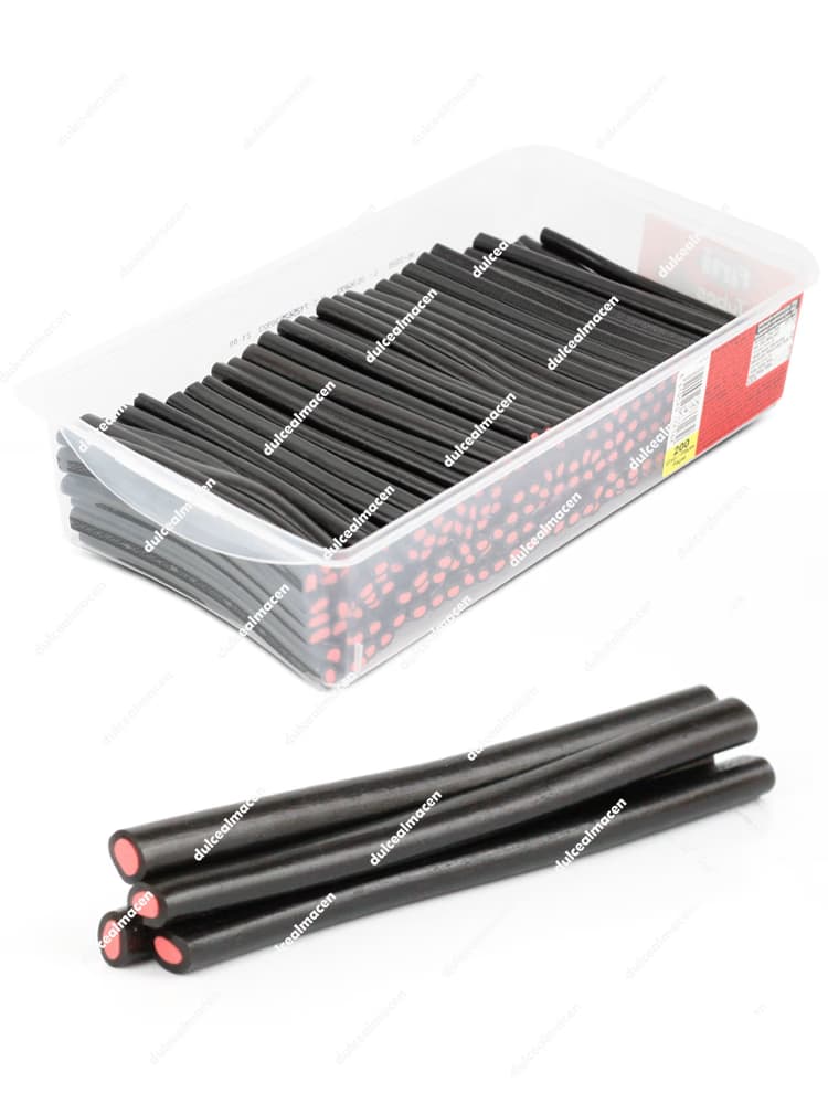 Caja plástica transparente de Fini rellenitos vampire 200 uds mostrando la tapa con el logotipo rojo de Fini, la etiqueta frontal de Vampire y los regalices alargados rojos y oscuros en su interior en las imágenes 8410525286162_resultado.avif y 8410525286162vv_resultado.avif - Dulcealmacen