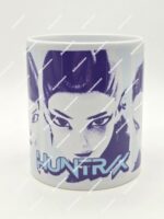 Taza de cerámica blanca de 325 ml con ilustración artística en color púrpura de una chica estilo K-Pop Demon Hunters - Dulcealmacen
